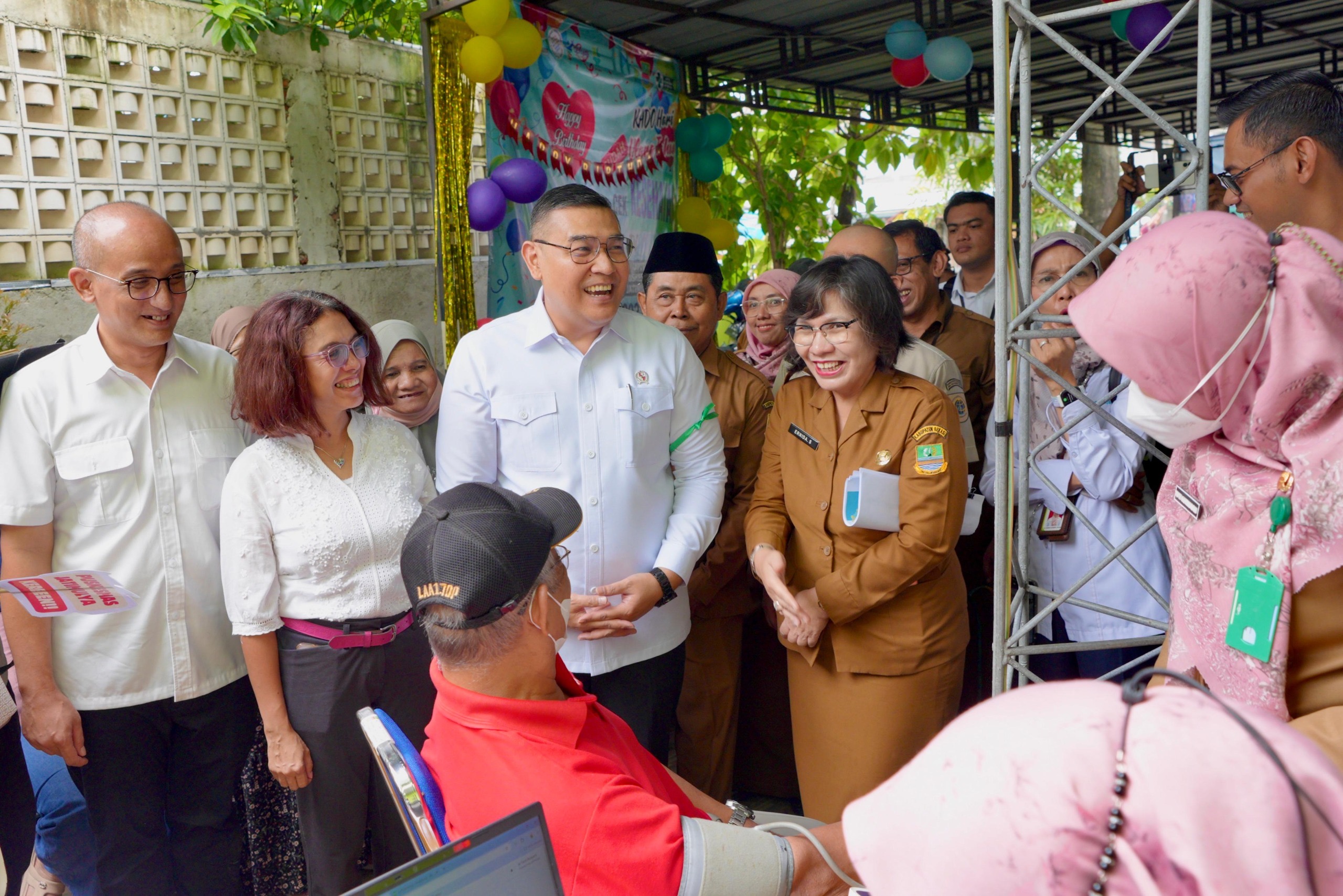 Tinjau Program Cek Kesehatan Gratis, Wamen Ossy: Wujud Pelayanan Kesehatan Masyarakat