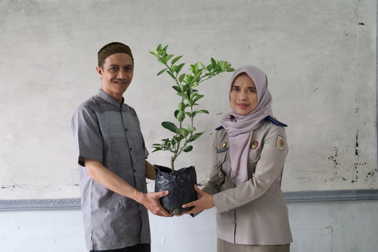 Kantah Bandung Gelar Penyuluhan Akses Reforma Agraria 2025 di Pesantren